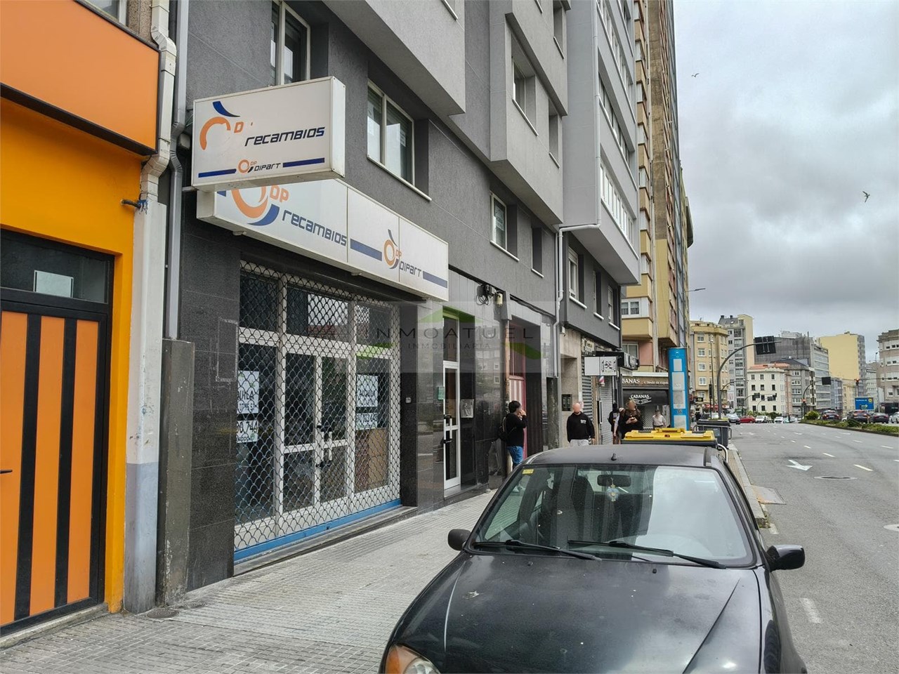 Foto 4 MAGNÍFICA OPORTUNIDAD - LOCAL 328m² sobre la Ronda de Outeiro, a solo 100 metros de Avenida Arteixo.