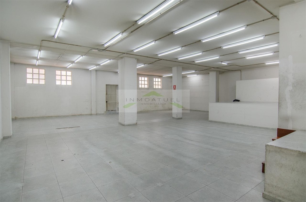 Foto 7 MAGNÍFICA OPORTUNIDAD - LOCAL 328m² sobre la Ronda de Outeiro, a solo 100 metros de Avenida Arteixo.