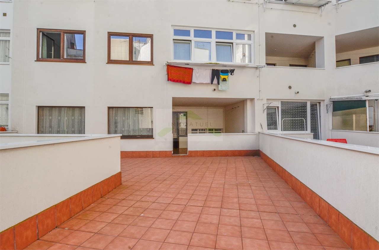 Foto 12 ¡OPORTUNIDAD JUNTO A LA INTERMODAL! Piso de 111m2, 4 dormitorios y 2 patios.