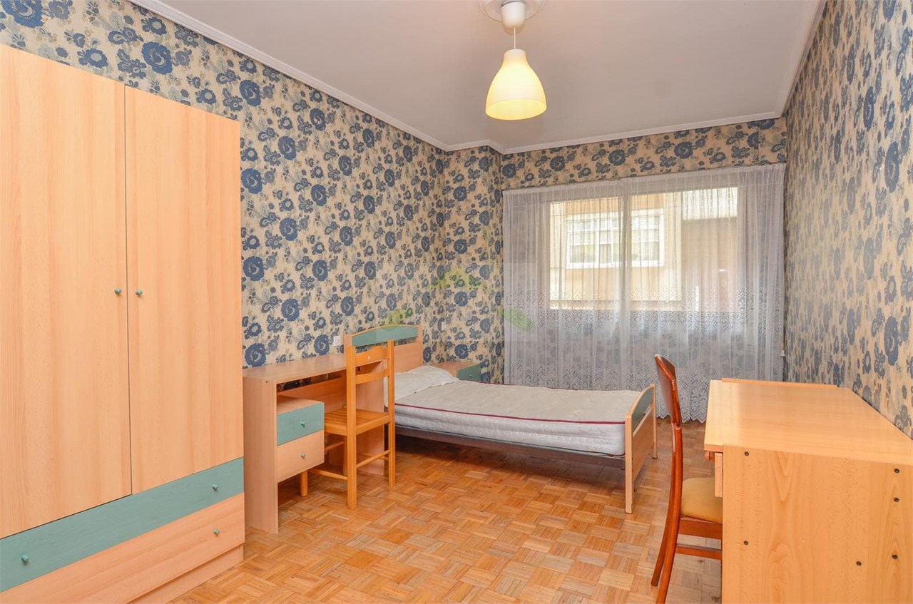 Foto 13 ¡OPORTUNIDAD JUNTO A LA INTERMODAL! Piso de 111m2, 4 dormitorios y 2 patios.