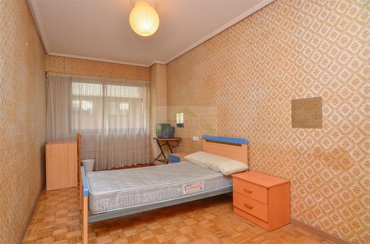 Foto 19 ¡OPORTUNIDAD JUNTO A LA INTERMODAL! Piso de 111m2, 4 dormitorios y 2 patios.