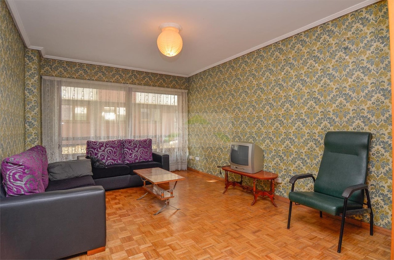 Foto 1 ¡OPORTUNIDAD JUNTO A LA INTERMODAL! Piso de 111m2, 4 dormitorios y 2 patios.