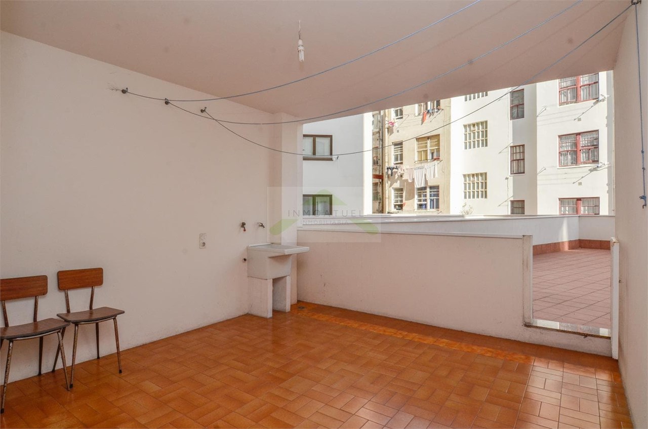 Foto 7 ¡OPORTUNIDAD JUNTO A LA INTERMODAL! Piso de 111m2, 4 dormitorios y 2 patios.