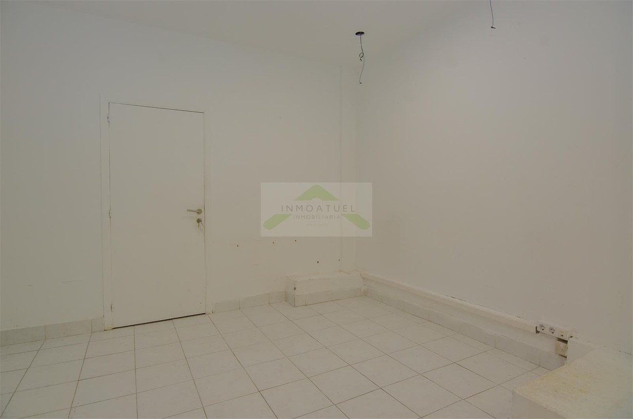Foto 10 ¡ OPORTUNIDAD ! Local comercial / residencial de 86m2 en inmejorable ubicación (A Coruña).- 