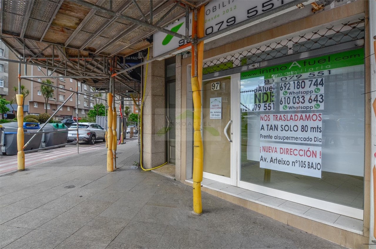 Foto 1 ¡ OPORTUNIDAD ! Local comercial / residencial de 86m2 en inmejorable ubicación (A Coruña).- 