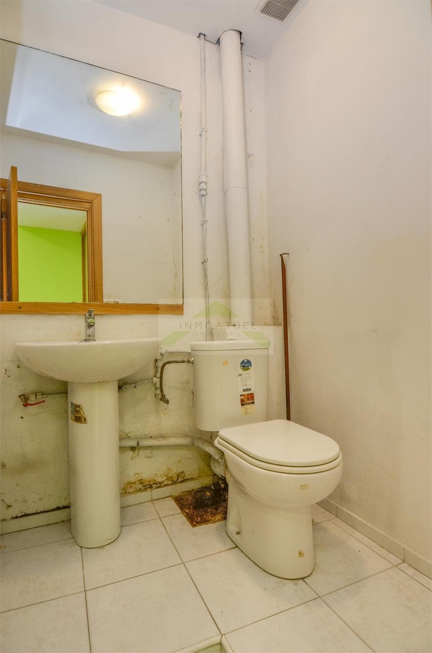 Foto 9 ¡ OPORTUNIDAD ! Local comercial / residencial de 86m2 en inmejorable ubicación (A Coruña).- 