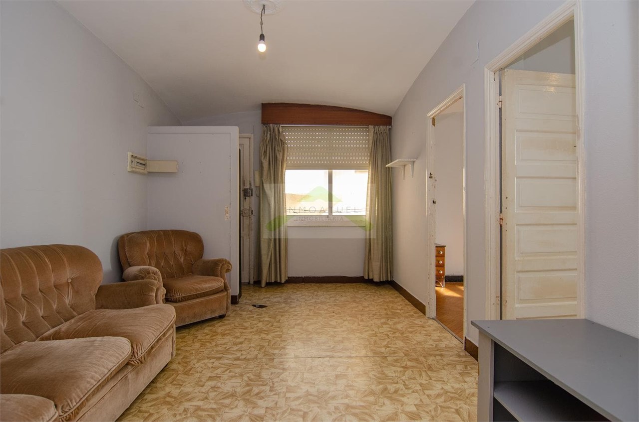 Foto 10 Oportunidad! Piso exterior de tres dormitorios, zona S.Familia (a 150m de Rda. de Outeiro).