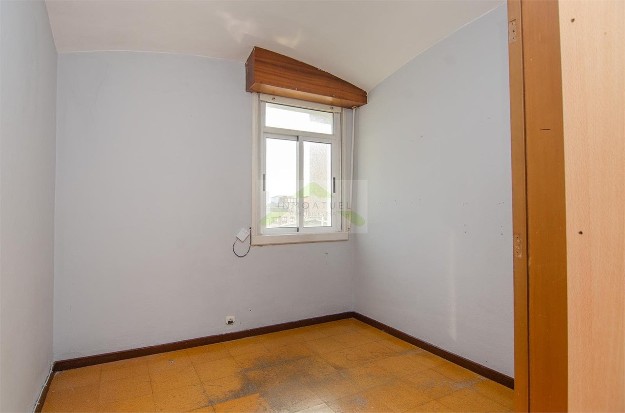 Foto 21 Oportunidad! Piso exterior de tres dormitorios, zona S.Familia (a 150m de Rda. de Outeiro).