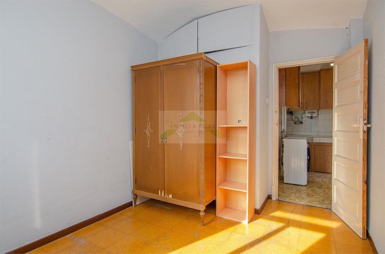 Foto 22 Oportunidad! Piso exterior de tres dormitorios, zona S.Familia (a 150m de Rda. de Outeiro).