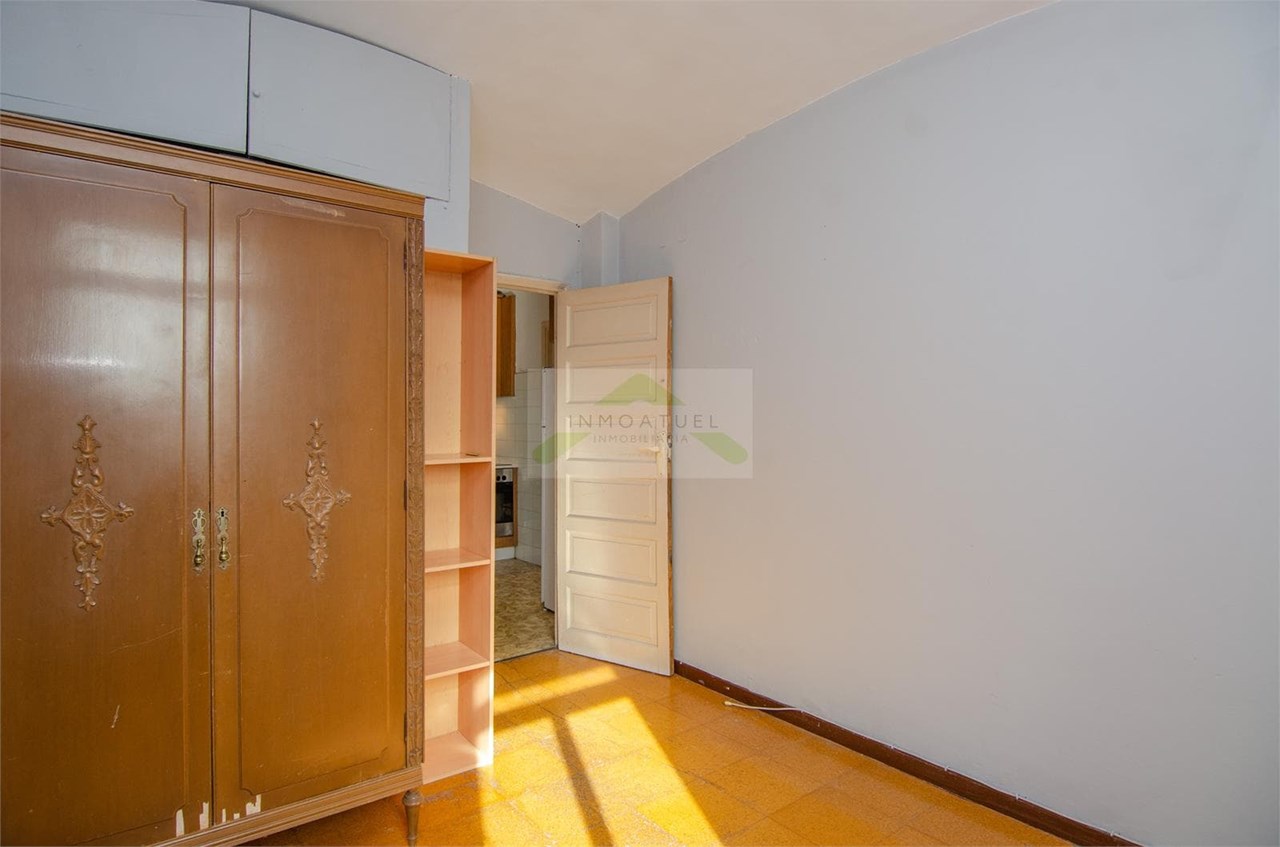 Foto 23 Oportunidad! Piso exterior de tres dormitorios, zona S.Familia (a 150m de Rda. de Outeiro).