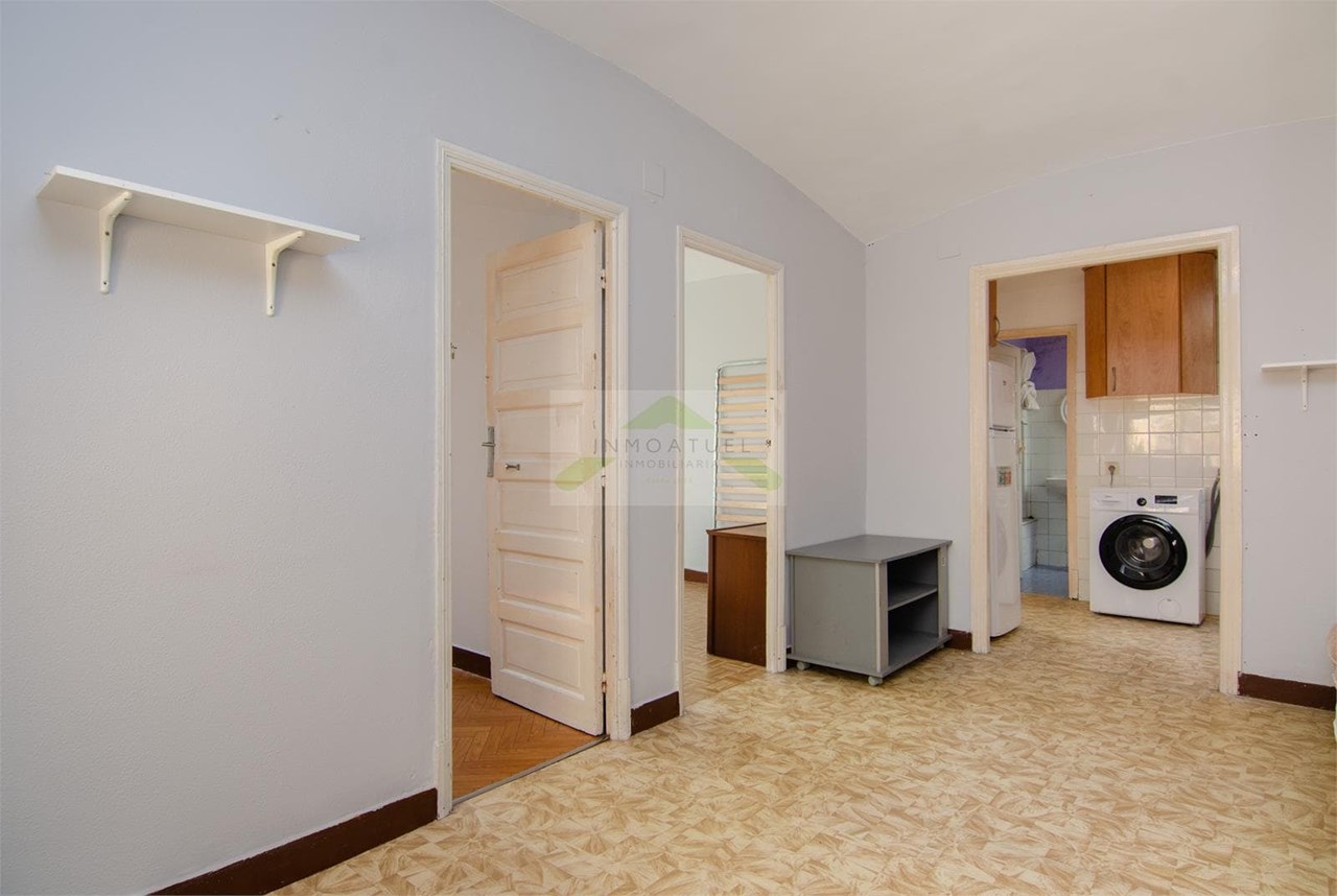 Foto 7 Oportunidad! Piso exterior de tres dormitorios, zona S.Familia (a 150m de Rda. de Outeiro).