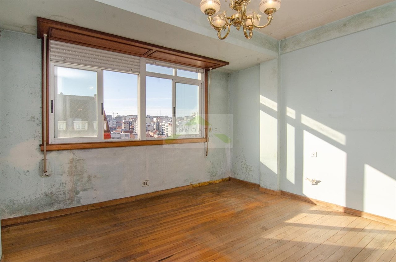 Foto 12 Piso completamente exterior sobre Avenida Arteixo con ascensor y excelentes vistas 