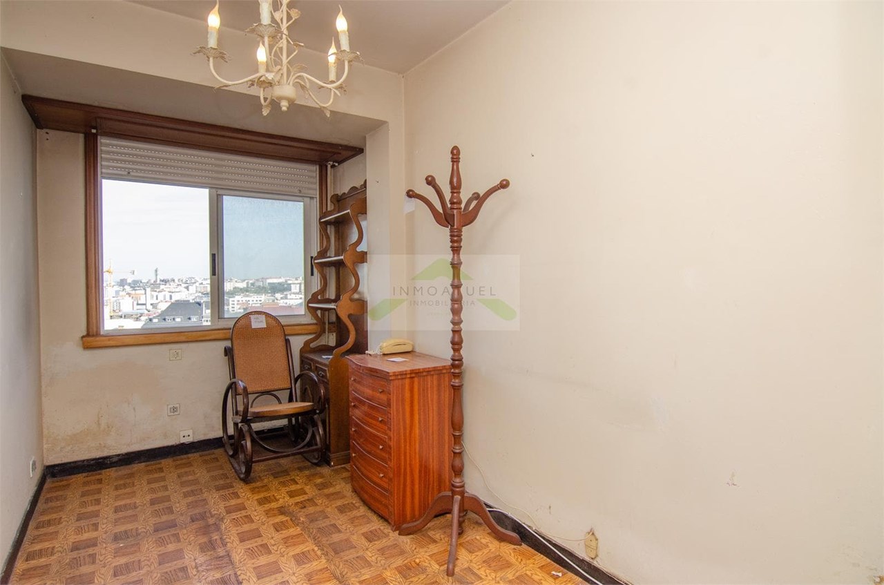 Foto 15 Piso completamente exterior sobre Avenida Arteixo con ascensor y excelentes vistas 