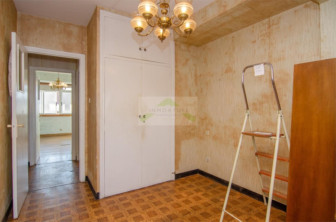 Foto 19 Piso completamente exterior sobre Avenida Arteixo con ascensor y excelentes vistas 