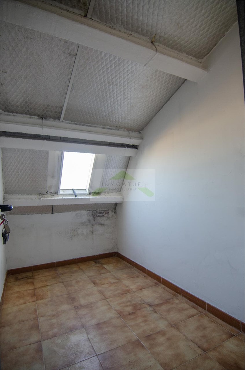 Foto 26 Piso completamente exterior sobre Avenida Arteixo con ascensor y excelentes vistas 