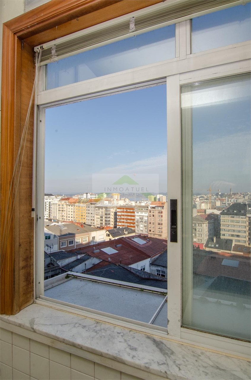 Foto 8 Piso completamente exterior sobre Avenida Arteixo con ascensor y excelentes vistas 