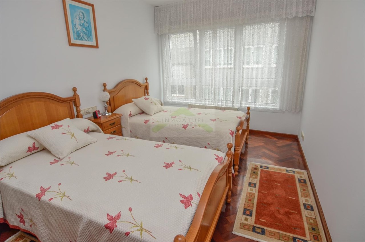 Foto 20 Piso completamente exterior y muy luminoso, zona Ventorrillo (Avenida Finieterre).- 