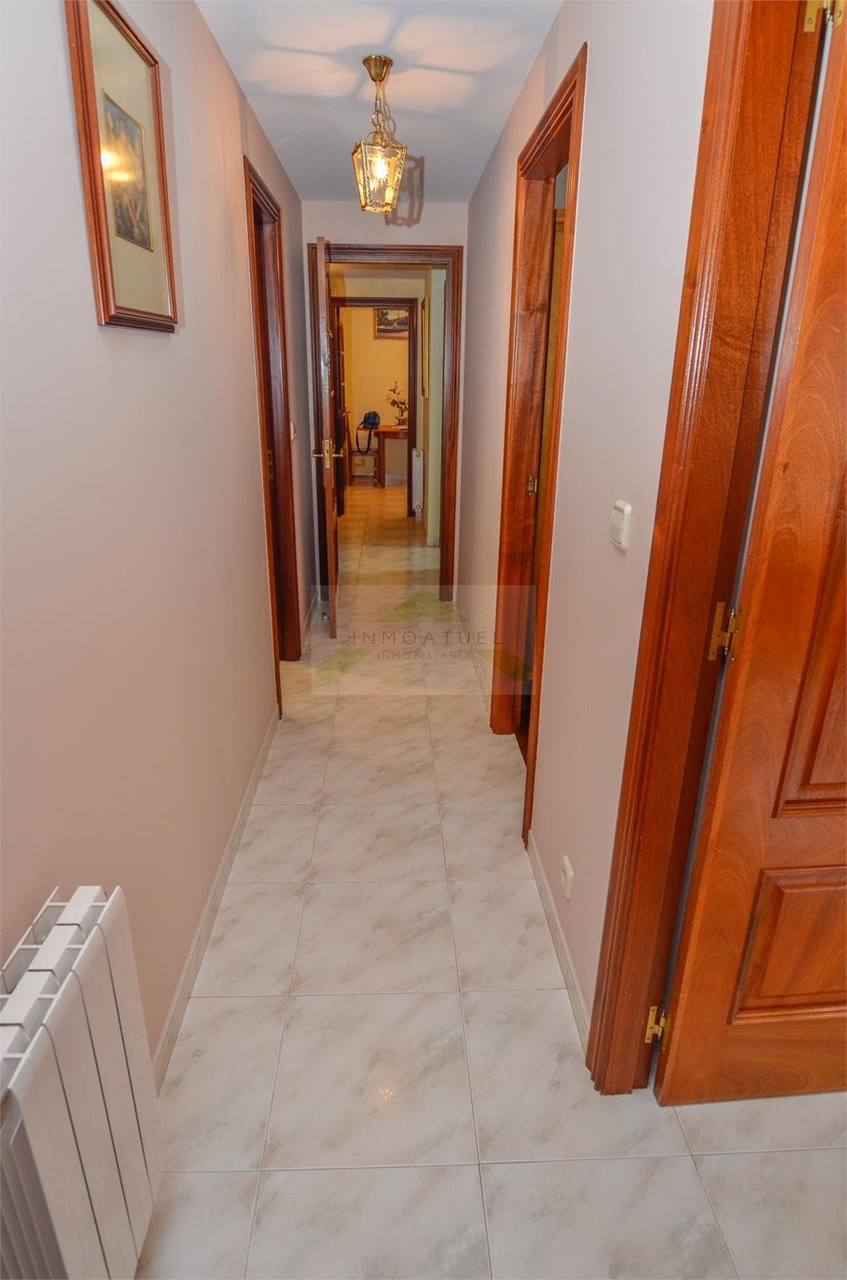 Foto 22 Piso completamente exterior y muy luminoso, zona Ventorrillo (Avenida Finieterre).- 