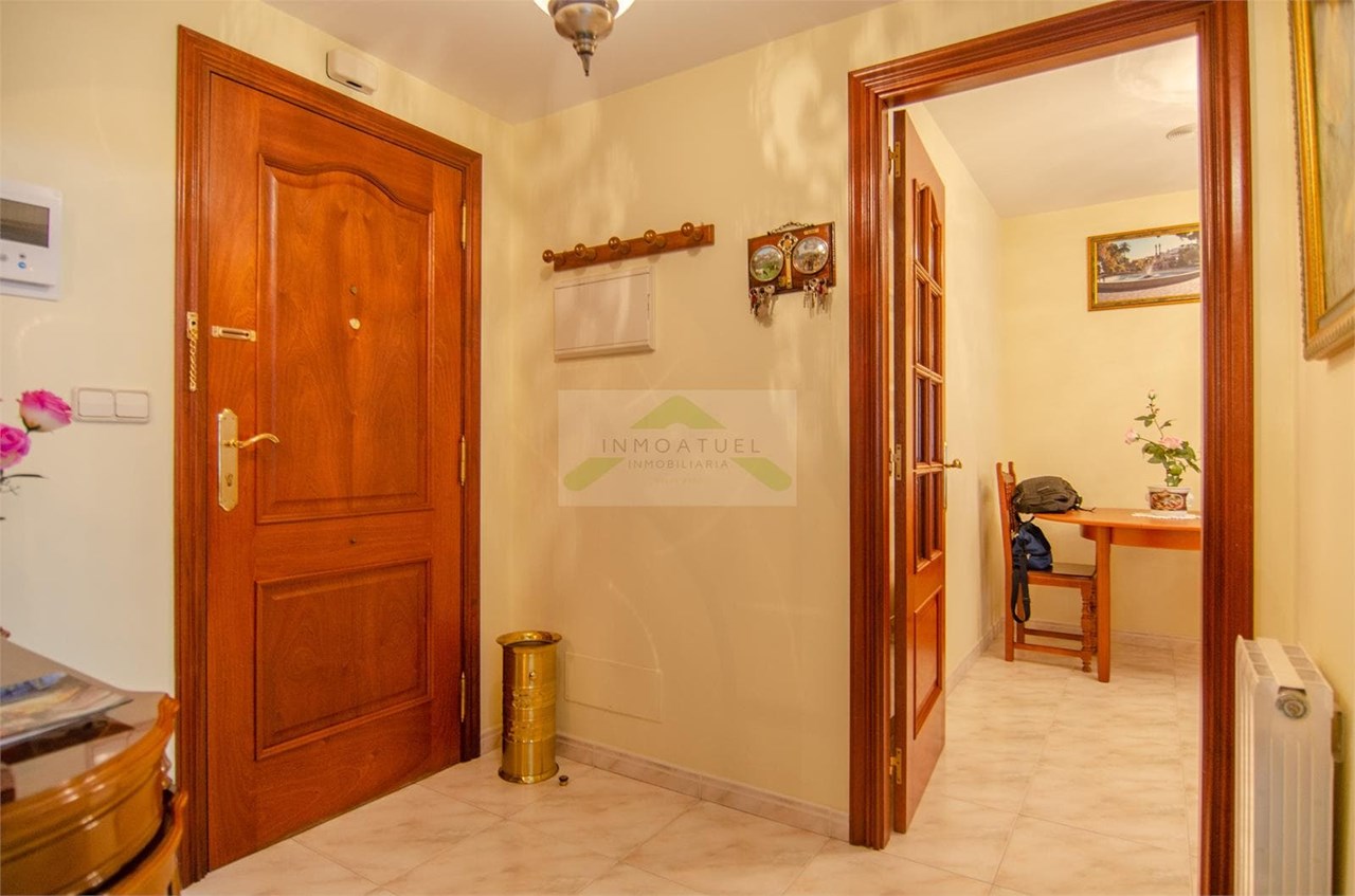 Foto 26 Piso completamente exterior y muy luminoso, zona Ventorrillo (Avenida Finieterre).- 