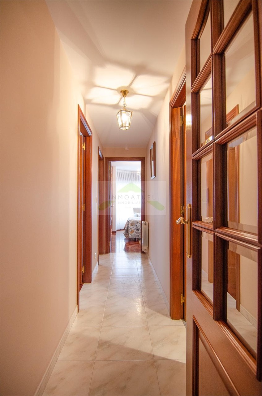 Foto 27 Piso completamente exterior y muy luminoso, zona Ventorrillo (Avenida Finieterre).- 