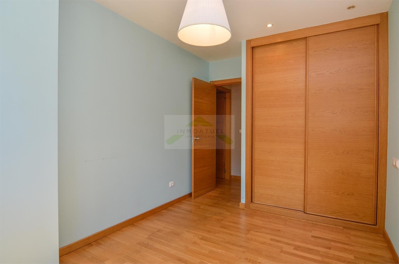 Foto 17 Piso de 75m2, zona Parque de Vioño (incluye garaje y trastero).-  