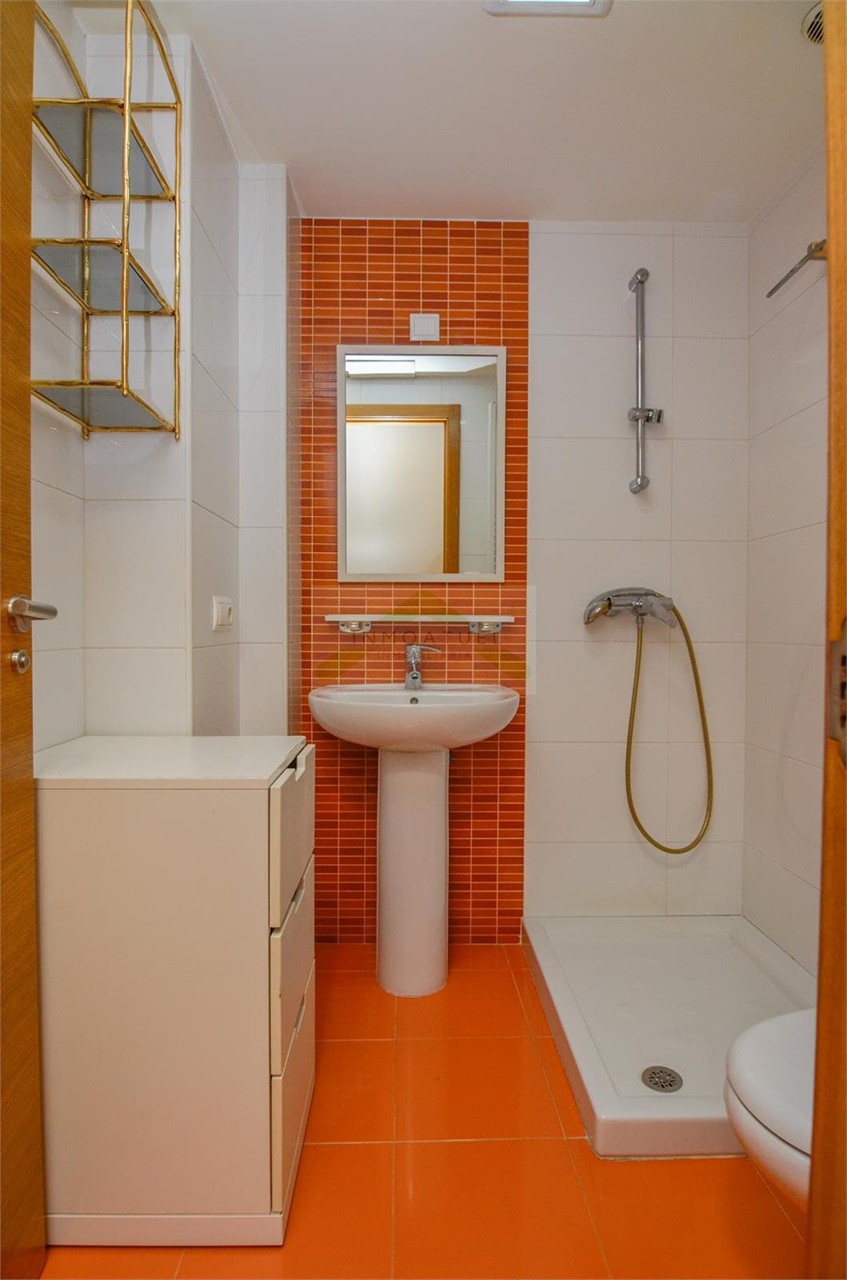 Foto 19 Piso de 75m2, zona Parque de Vioño (incluye garaje y trastero).-  