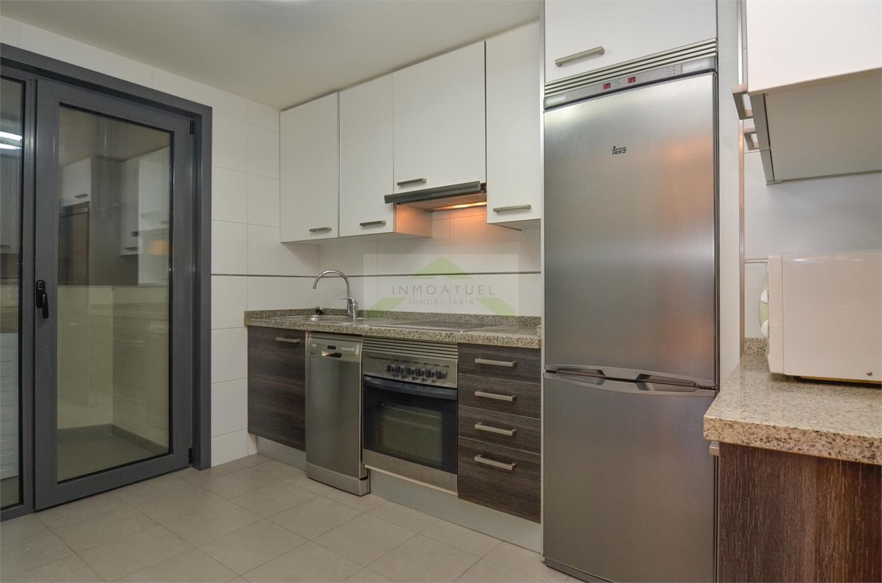 Foto 6 Piso de 75m2, zona Parque de Vioño (incluye garaje y trastero).-  