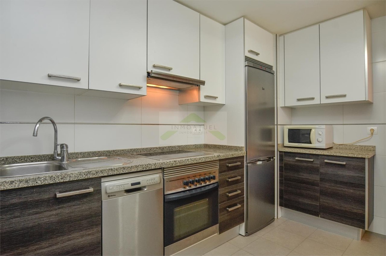 Foto 7 Piso de 75m2, zona Parque de Vioño (incluye garaje y trastero).-  