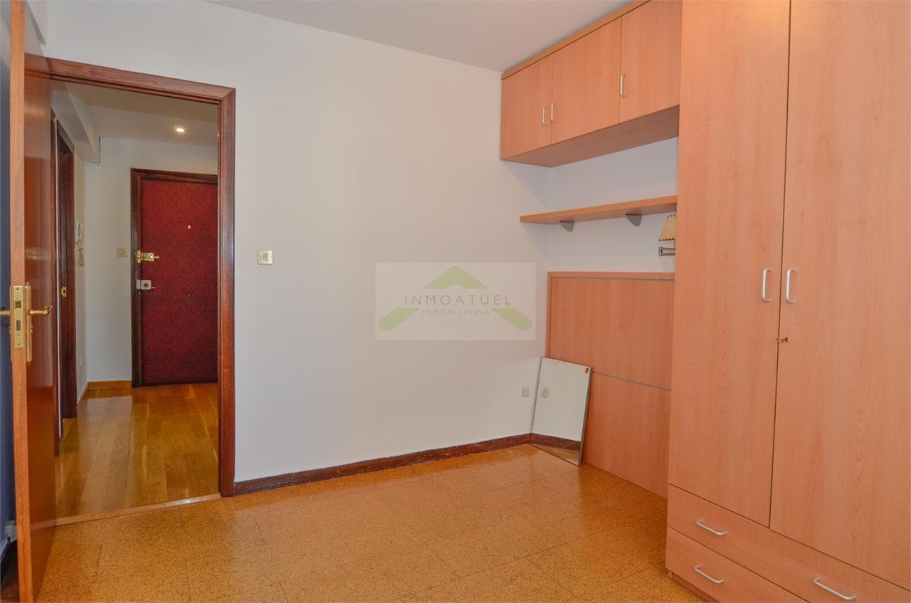 Foto 15 Piso de 80m2 con ascensor, zona Juan Flórez.- 