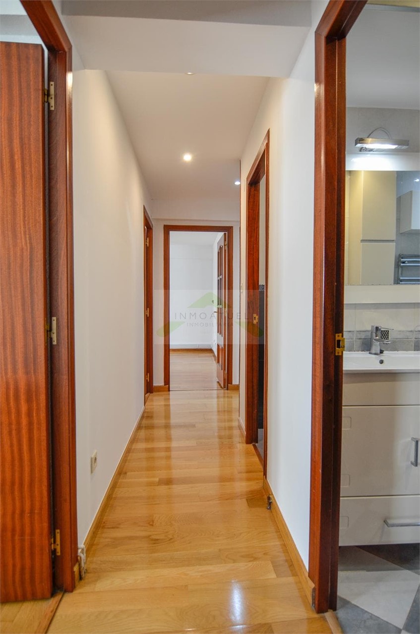 Foto 28 Piso de 80m2 con ascensor, zona Juan Flórez.- 