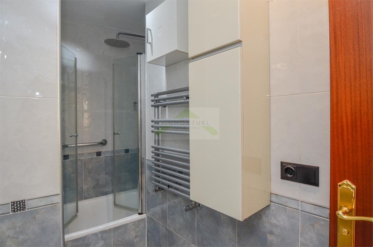 Foto 6 Piso de 80m2 con ascensor, zona Juan Flórez.- 