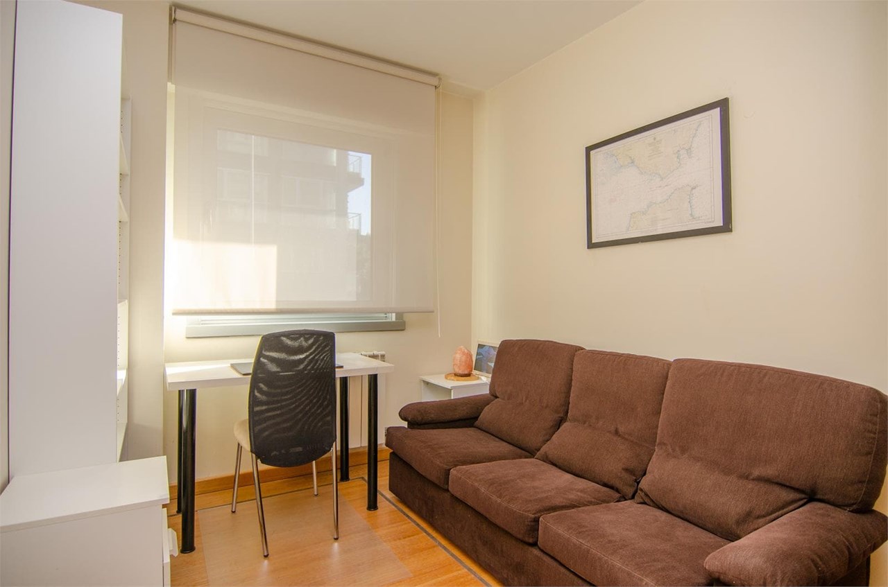 Foto 23 Piso de 84m2 con terraza , muy soleado y luminoso. Frente al Parque de Vioño.