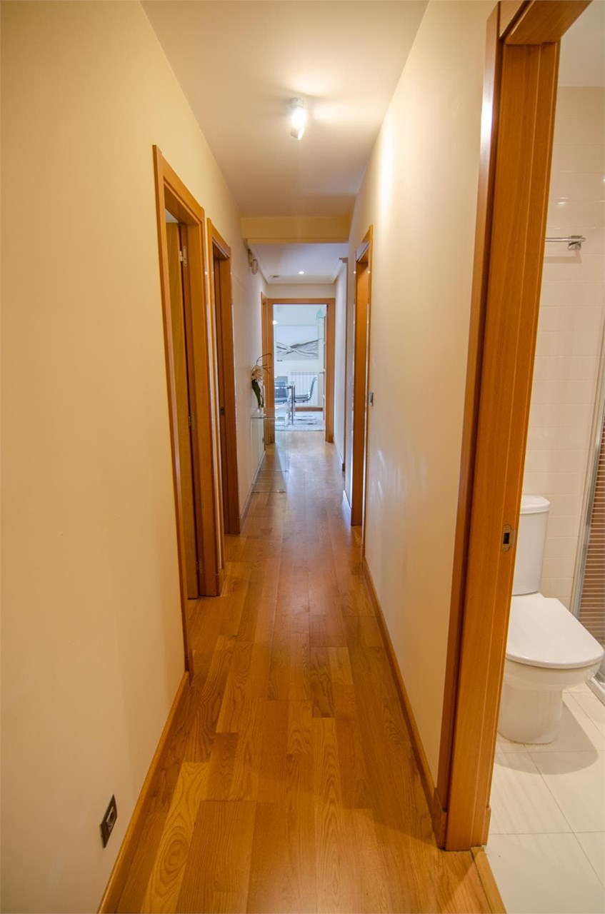 Foto 17 Piso de 84m2 exterior con balcón, zona Parque de Vioño.- 