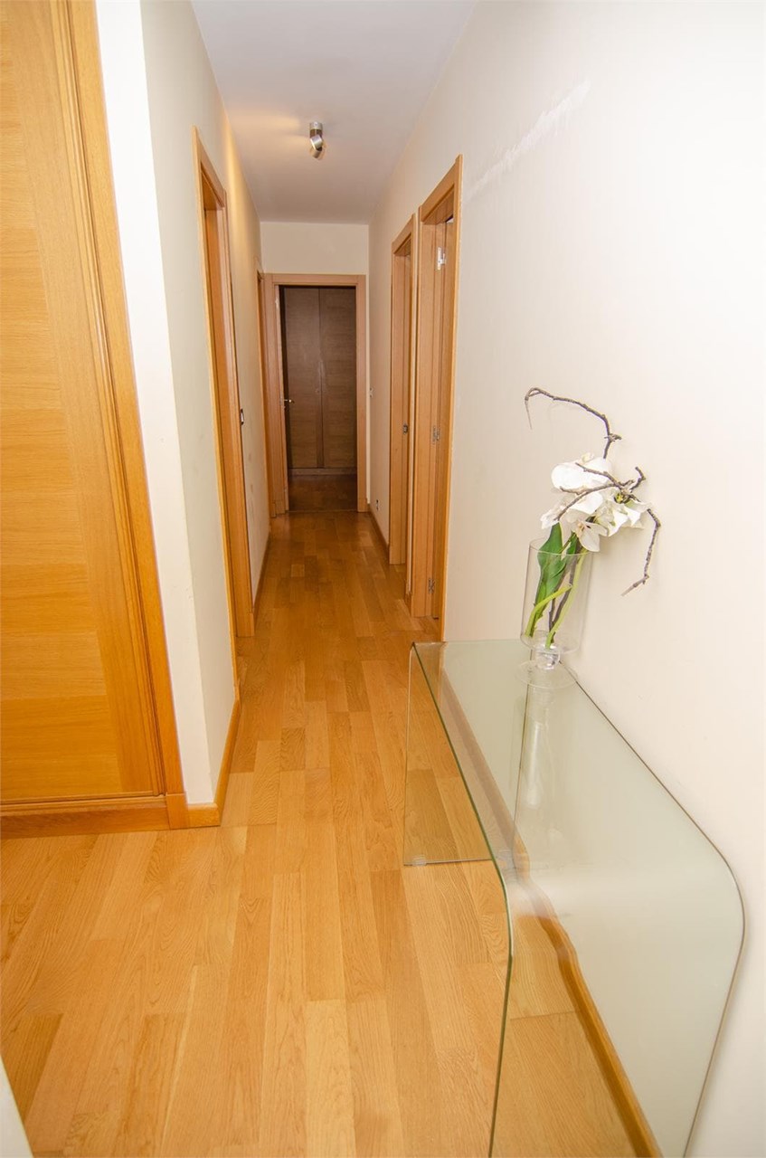 Foto 21 Piso de 84m2 exterior con balcón, zona Parque de Vioño.- 