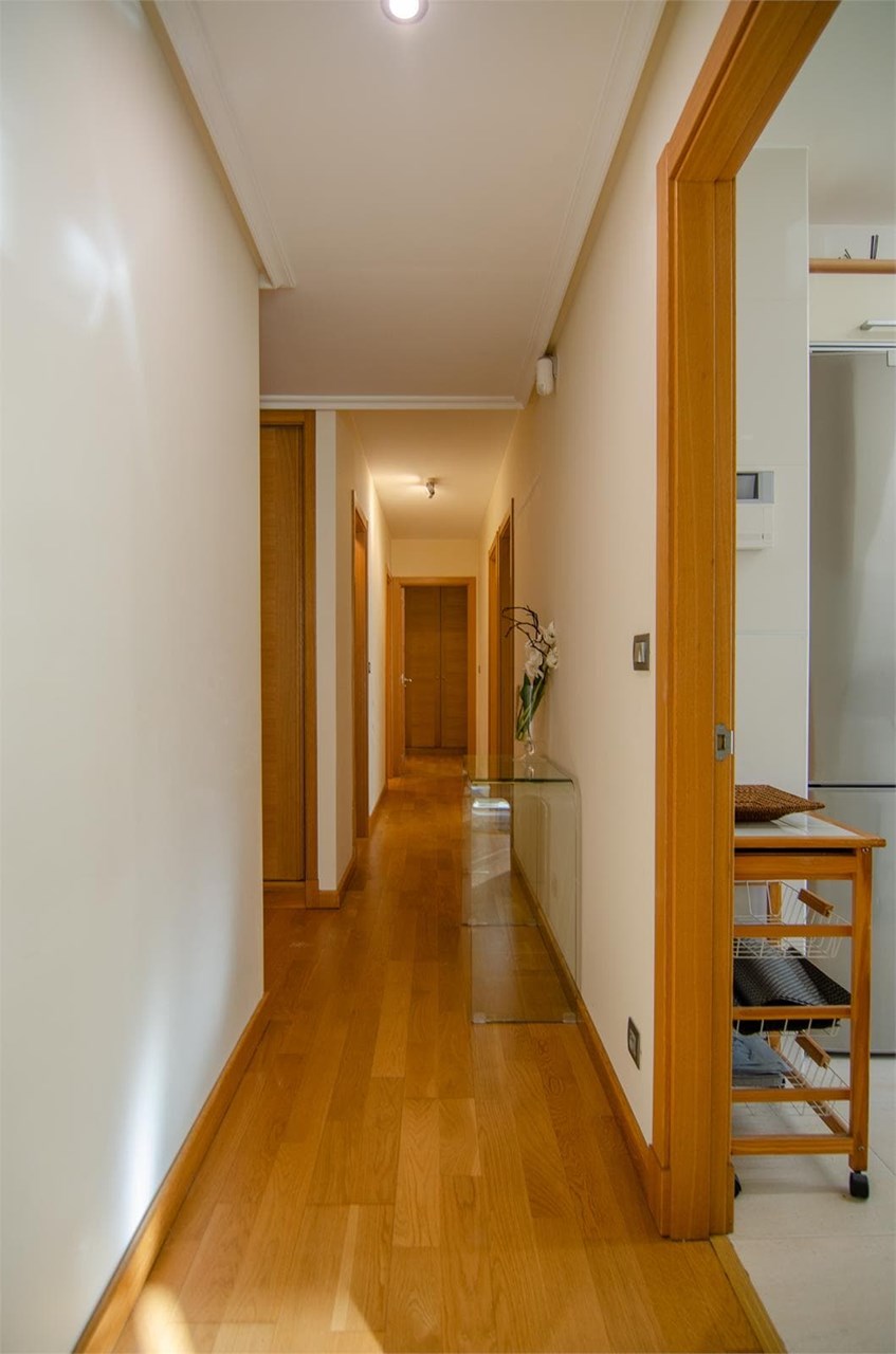 Foto 30 Piso de 84m2 exterior con balcón, zona Parque de Vioño.-
