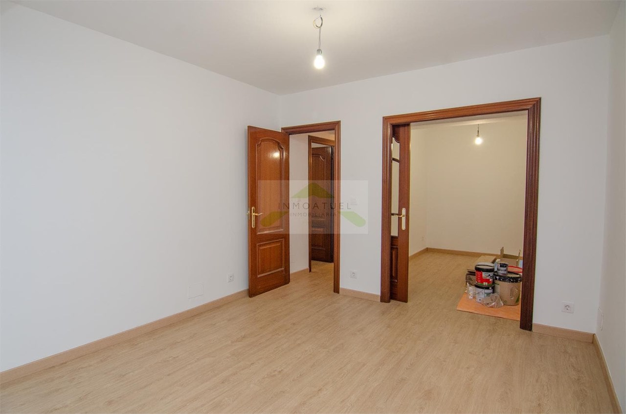 Foto 13 Piso de 86 m² exterior, reformado a estrenar, junto a la Ronda de Outeiro (próximo a Av.Arteixo).