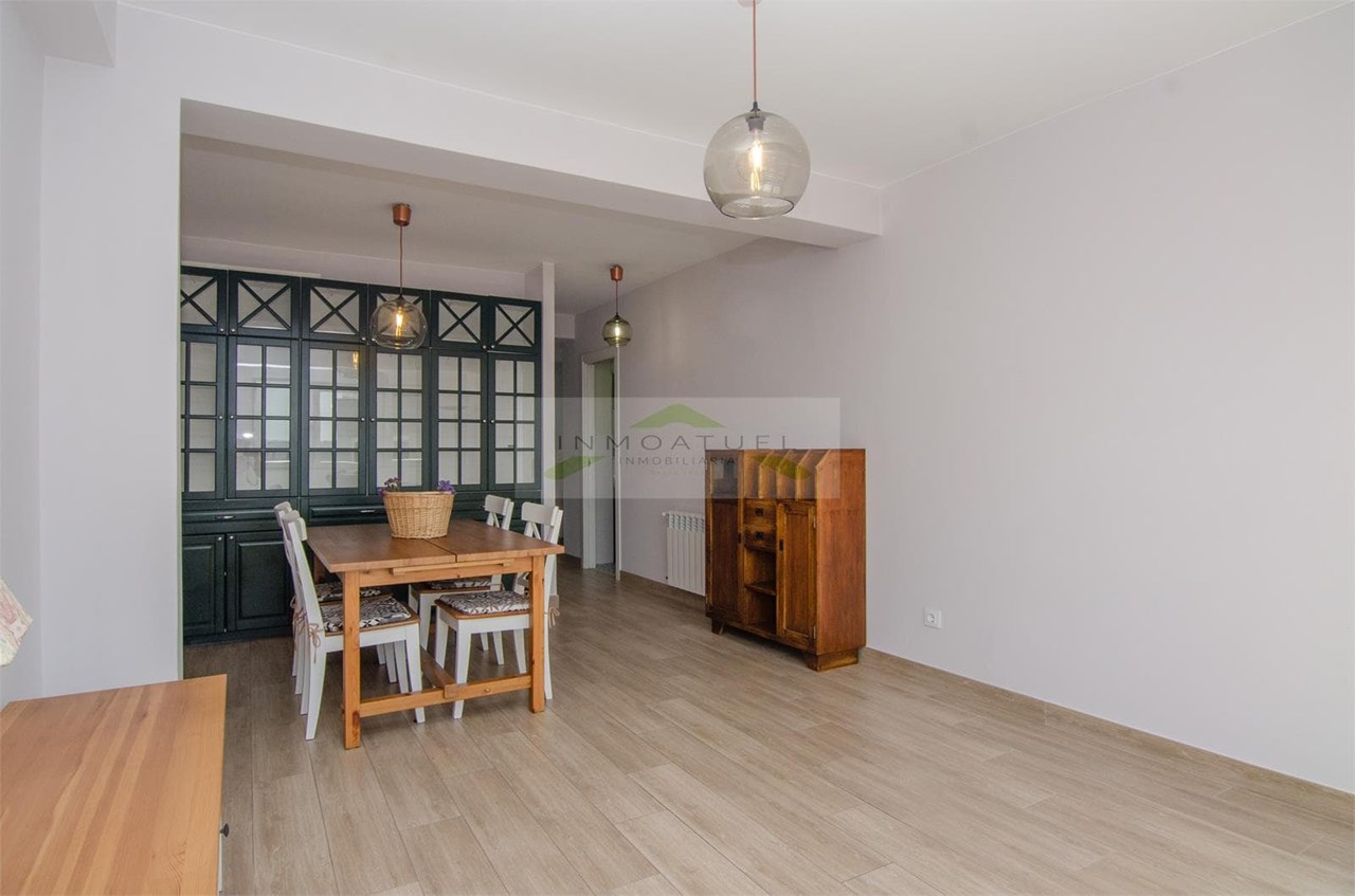 Foto 12 Piso exterior completamente reformado, zona Mallos (Listo para vivir).- 