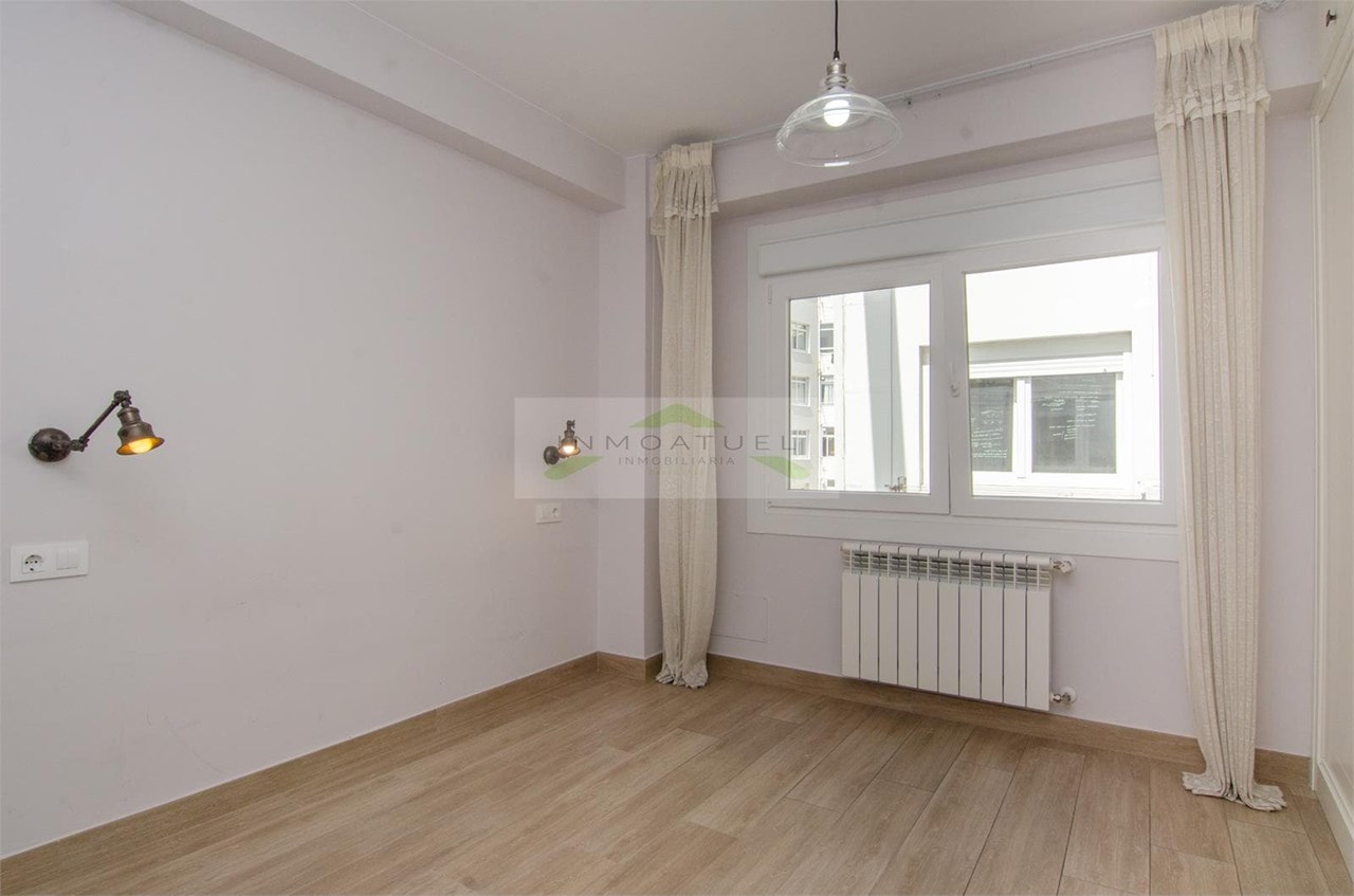 Foto 17 Piso exterior completamente reformado, zona Mallos (Listo para vivir).- 