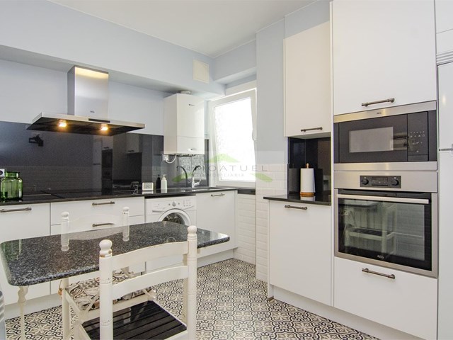 Piso exterior completamente reformado, zona Mallos (Listo para vivir).-  - A Coruña