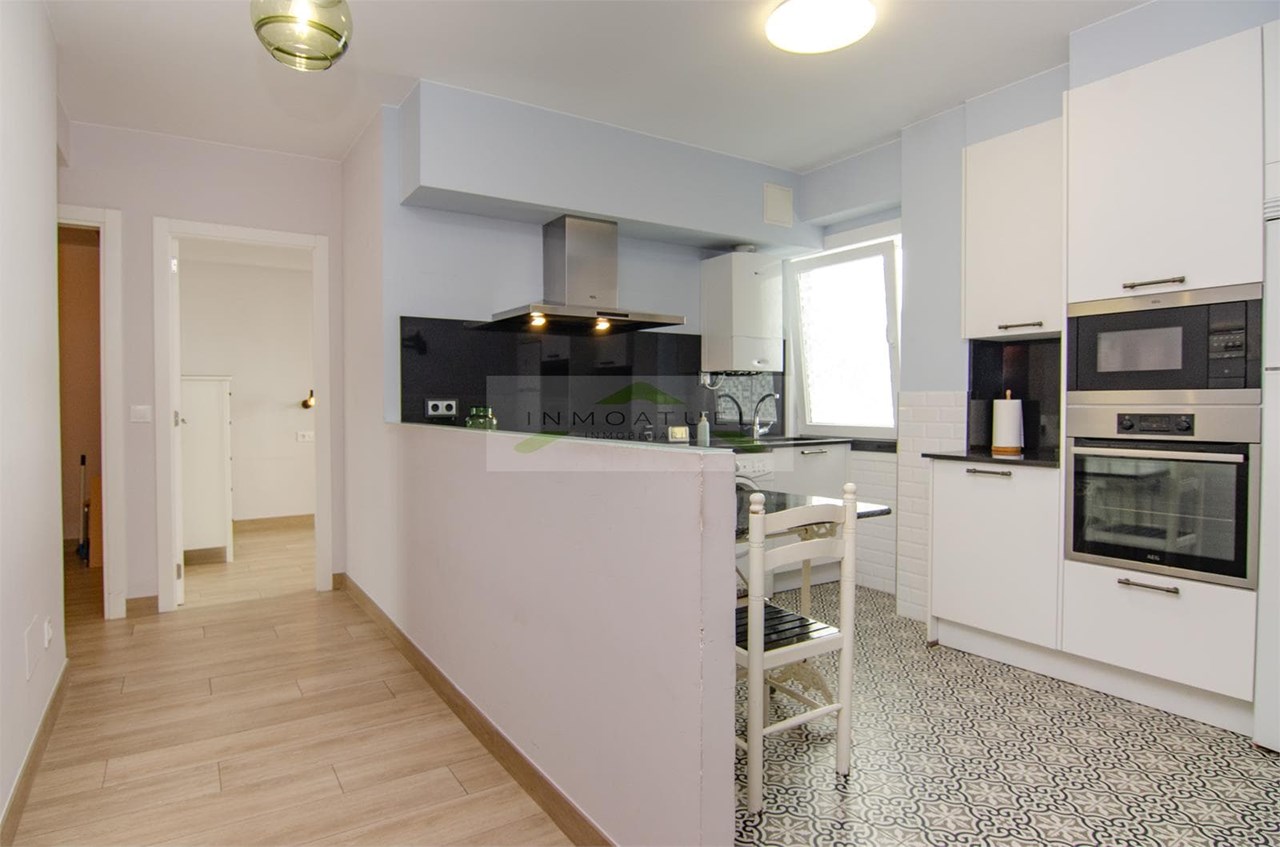 Foto 25 Piso exterior completamente reformado, zona Mallos (Listo para vivir).- 