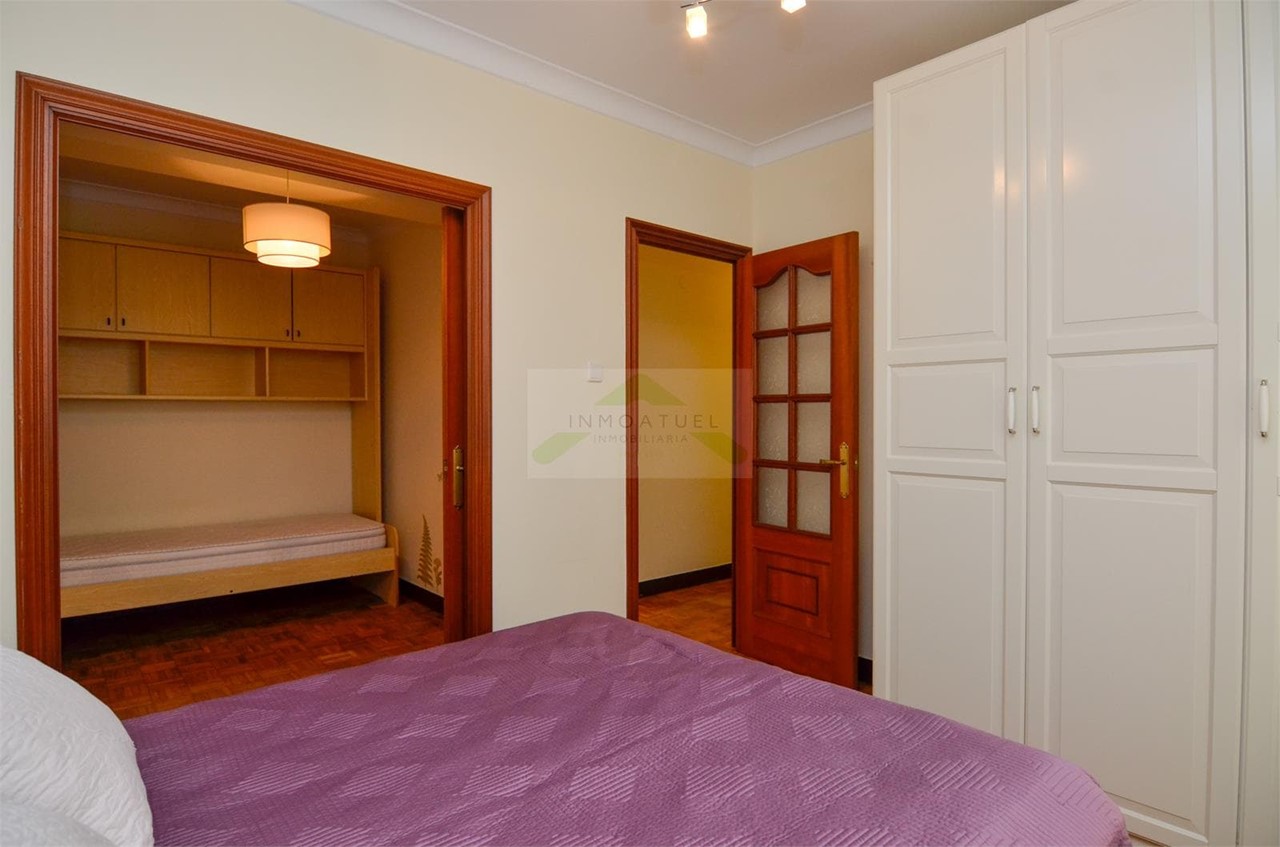 Foto 11 Piso exterior de 64m2 con ascensor, zona Los Mallos.- 