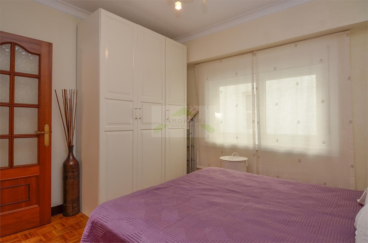 Foto 12 Piso exterior de 64m2 con ascensor, zona Los Mallos.- 