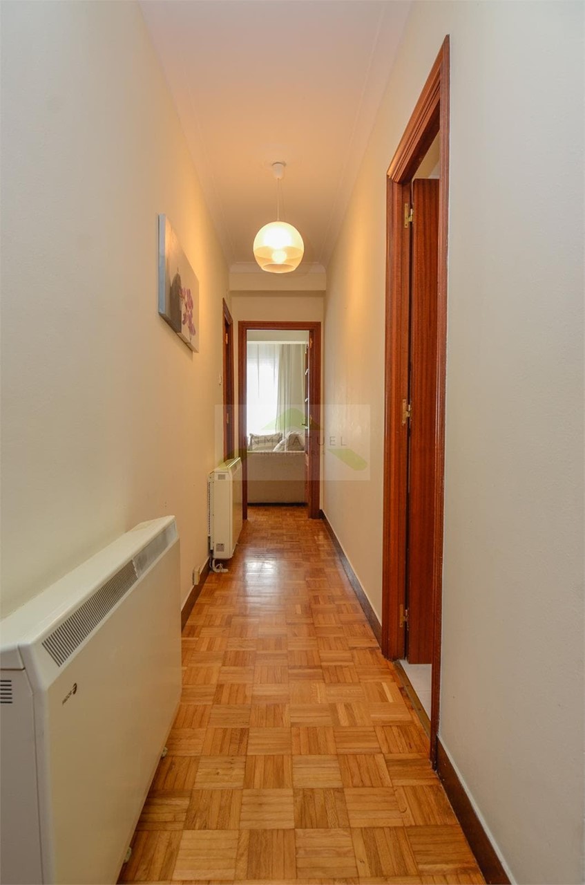 Foto 18 Piso exterior de 64m2 con ascensor, zona Los Mallos.- 