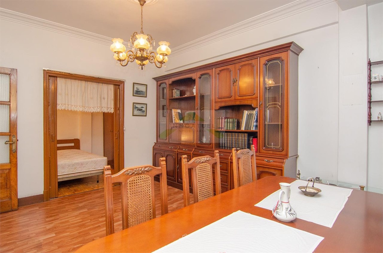 Foto 2 Piso exterior de 66m2 útiles, zona Mallos - Avenida Arteixo.