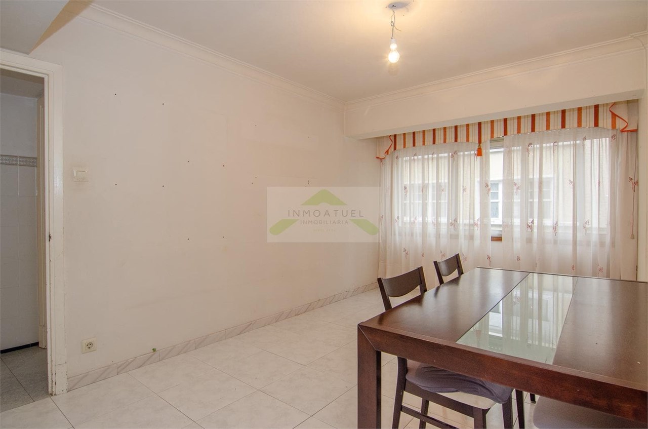 Foto 10 Piso exterior de 75m2, zona Mallos (a menos de 200 metros de la Estación de trenes - Intermodal).- 