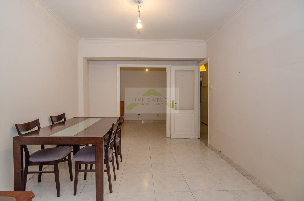 Foto 13 Piso exterior de 75m2, zona Mallos (a menos de 200 metros de la Estación de trenes - Intermodal).- 