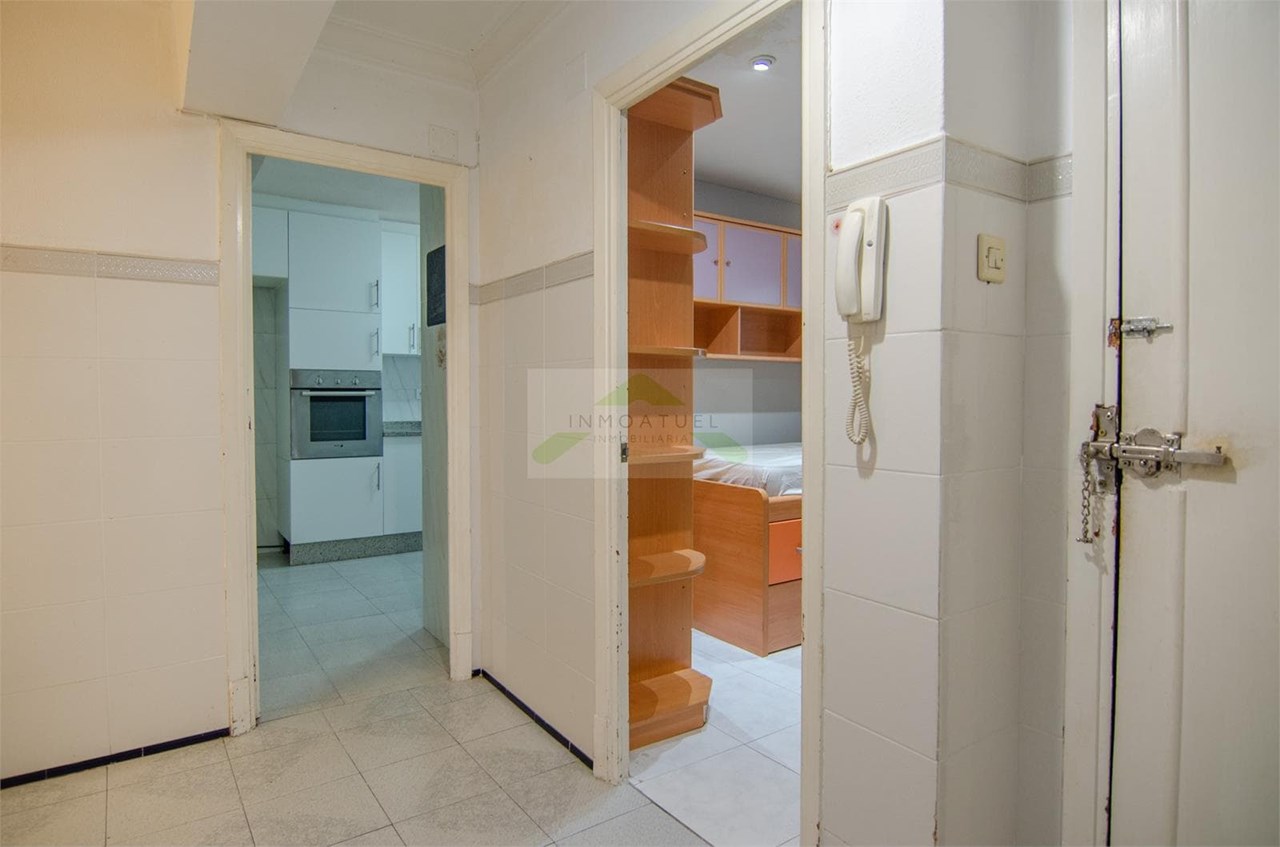 Foto 26 Piso exterior de 75m2, zona Mallos (a menos de 200 metros de la Estación de trenes - Intermodal).- 