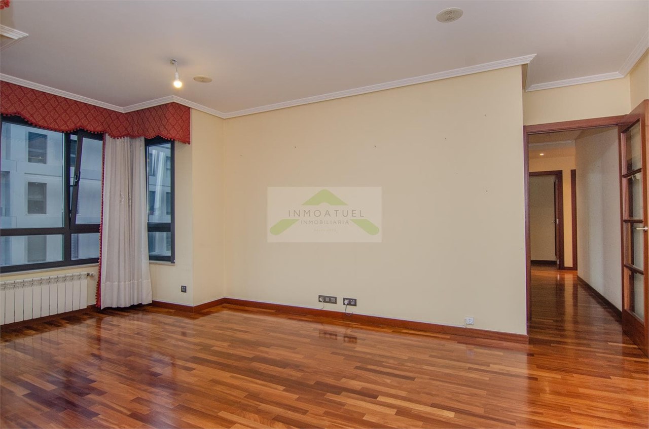 Foto 11 Piso exterior de 77m2 con vistas despejadas al Parque de Vioño.-