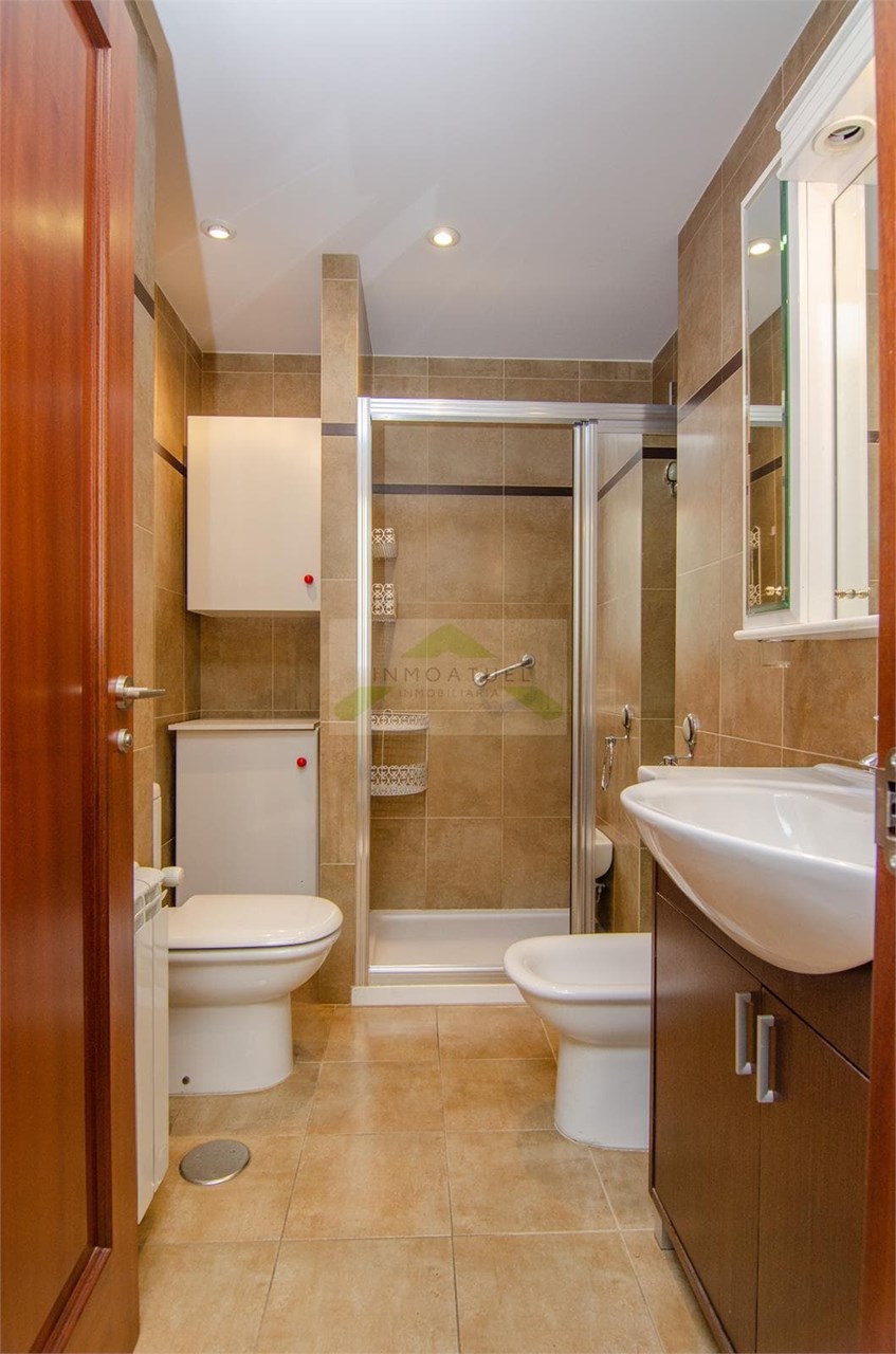 Foto 6 Piso exterior de 77m2 con vistas despejadas al Parque de Vioño.-