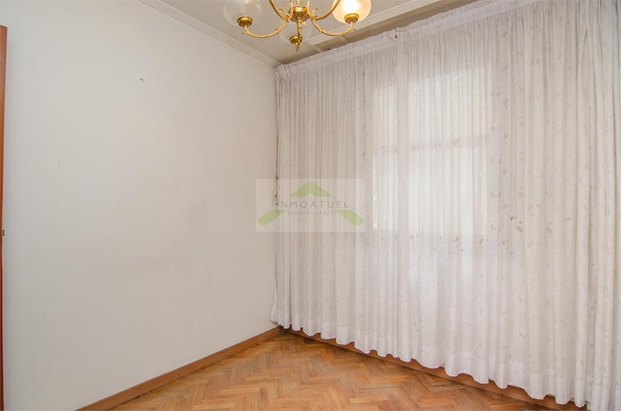 Foto 20 Piso exterior de 88 m² construidos ubicado en Plaza Padre José Rubinos.